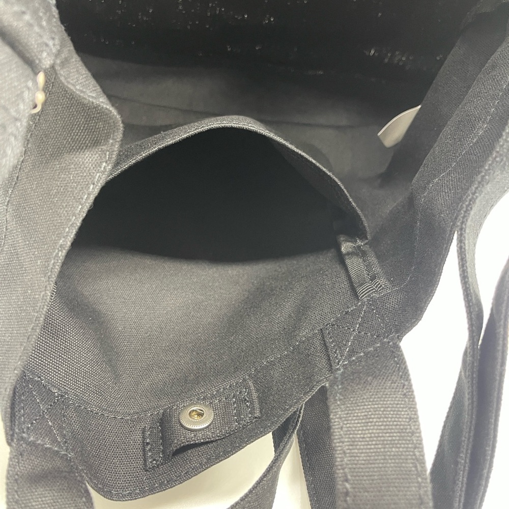 Vans Campus Tote Bag Black/Pink Snap closure With Inside Pocket VN000HE9BLK
NWT - Picture 9 of 16